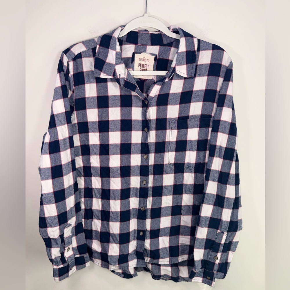 SO Women Navy and White Cotton Plaid Flannel Long Sleeve button up Shirt Size XL